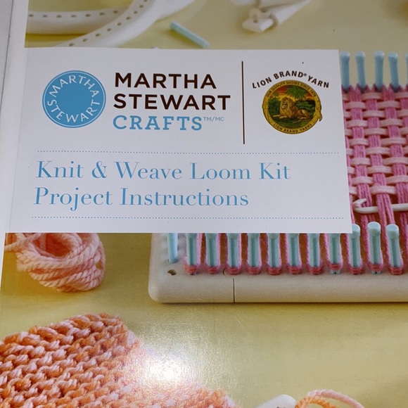 Martha Stewart Knit and Weave Loom Instructional Book does not include kit - Picture 3 of 5